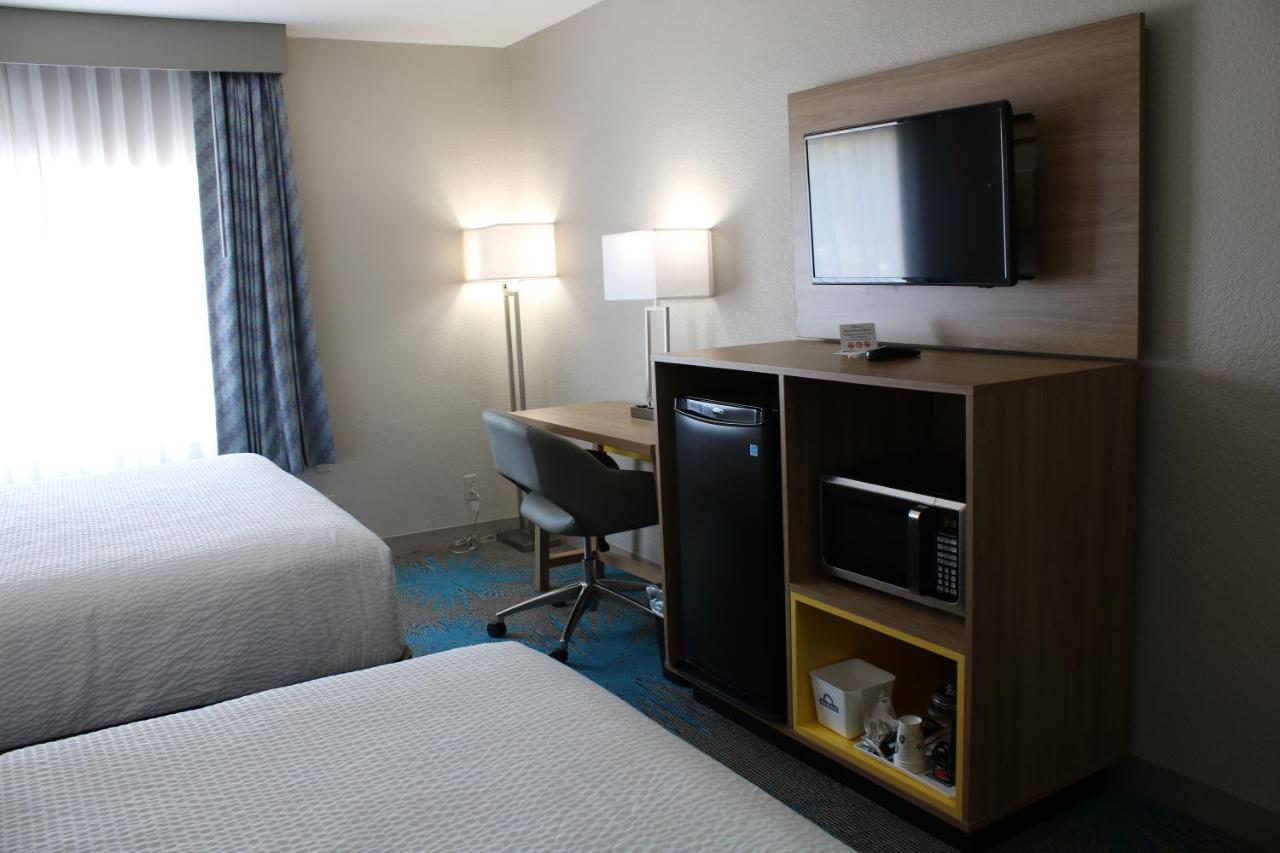 Days Inn By Wyndham Waco University Area Zewnętrze zdjęcie