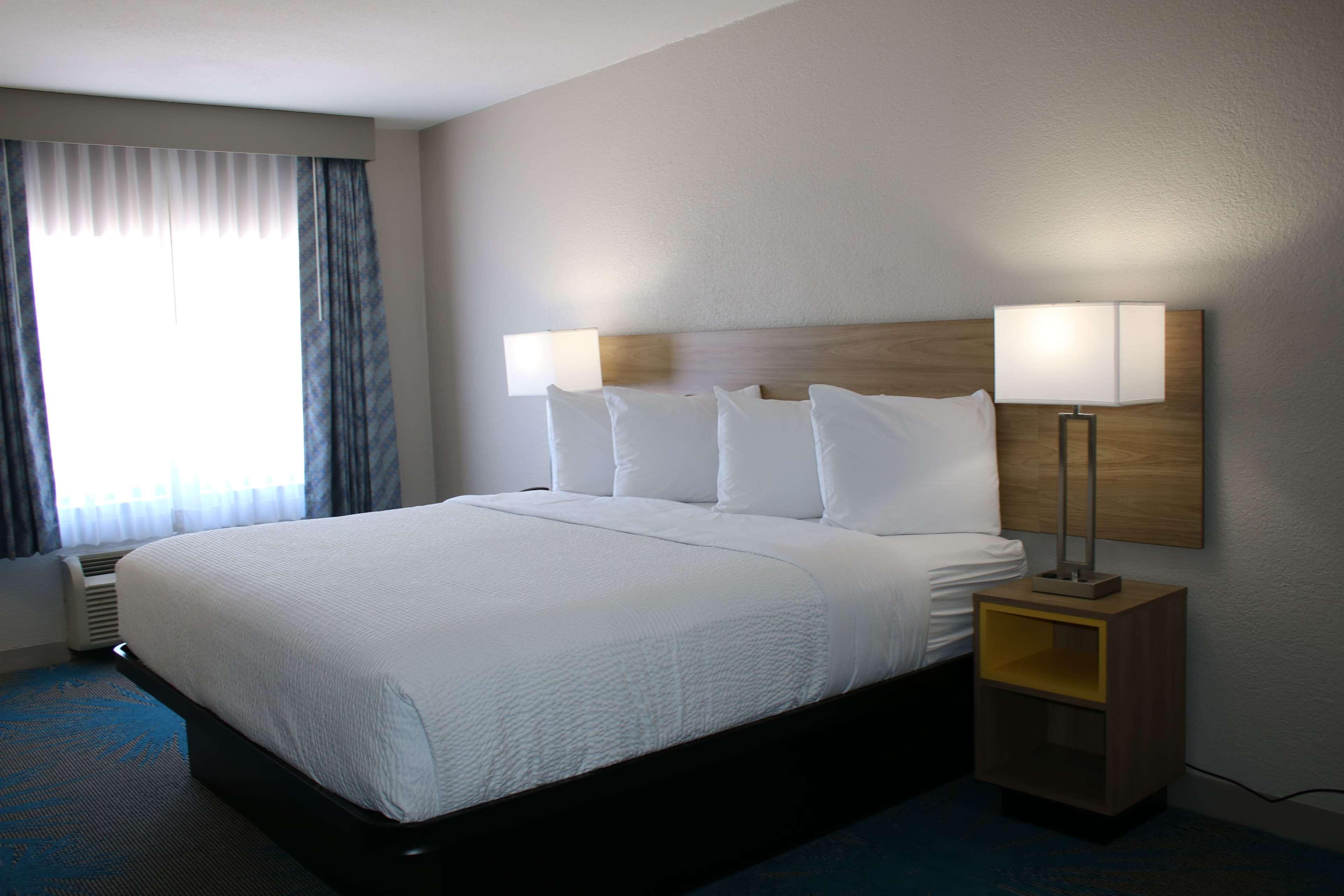Days Inn By Wyndham Waco University Area Zewnętrze zdjęcie