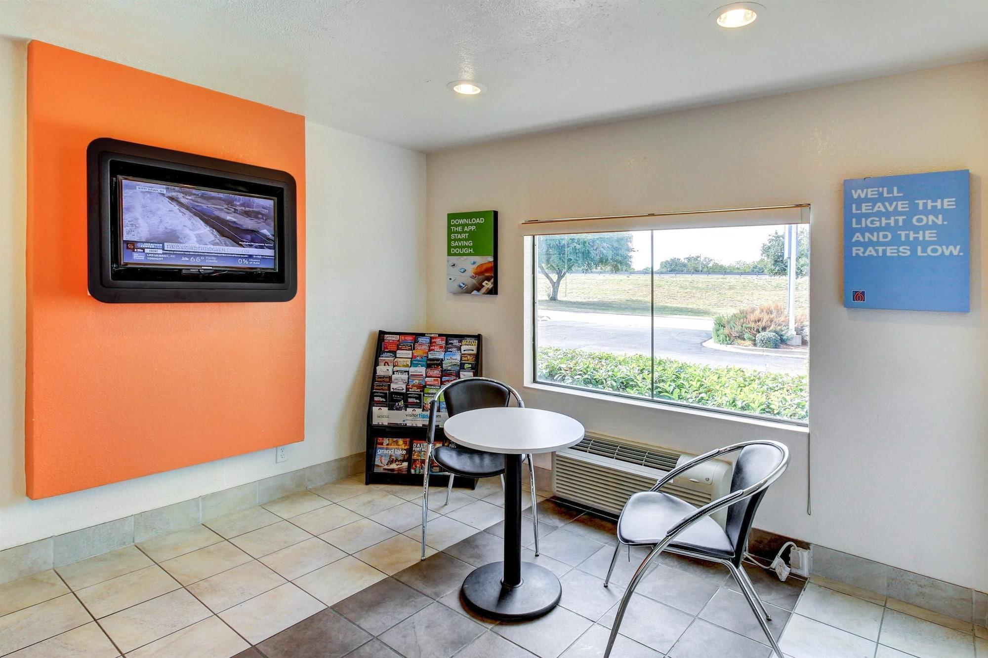 Days Inn By Wyndham Waco University Area Zewnętrze zdjęcie