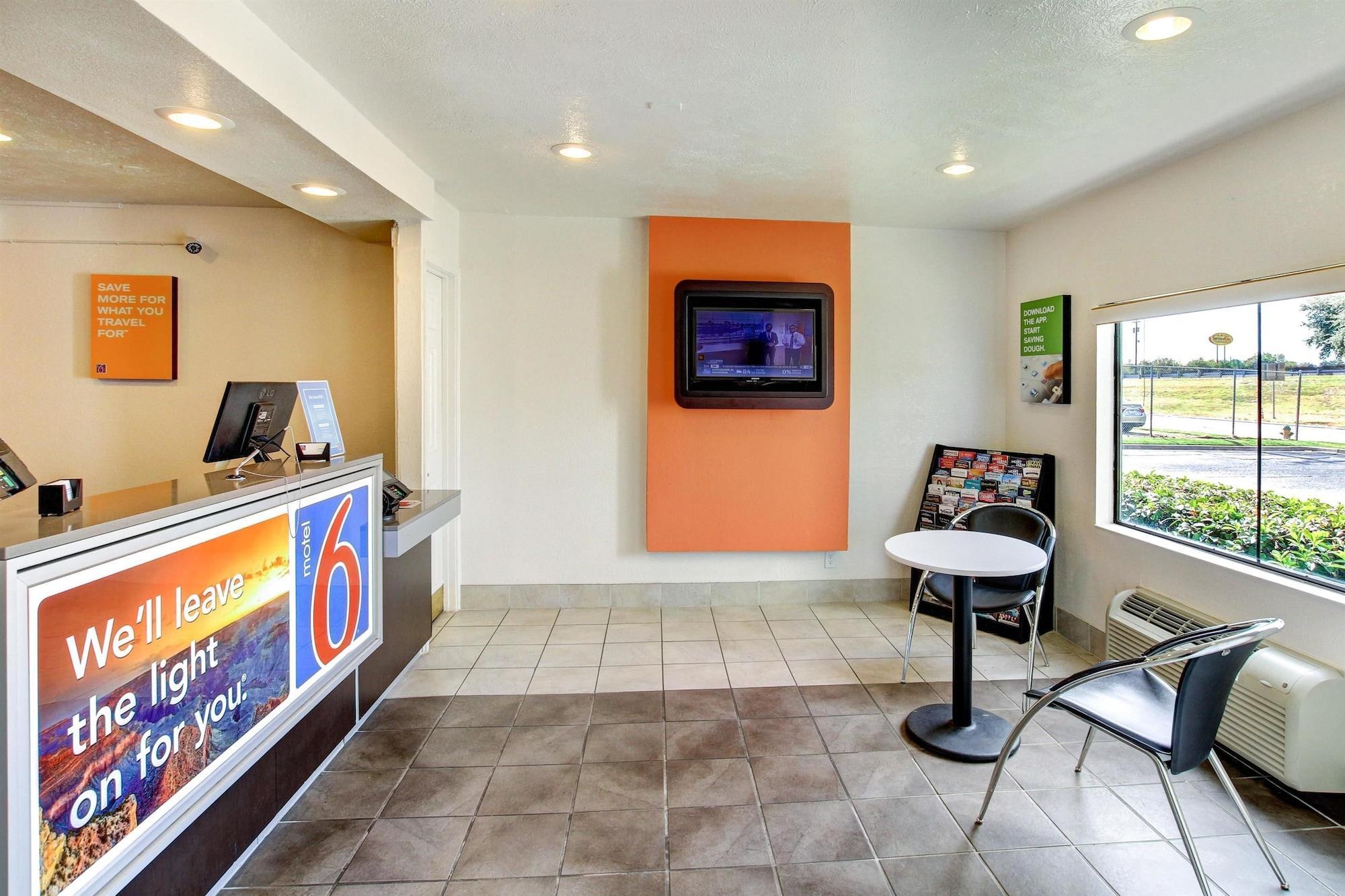 Days Inn By Wyndham Waco University Area Zewnętrze zdjęcie