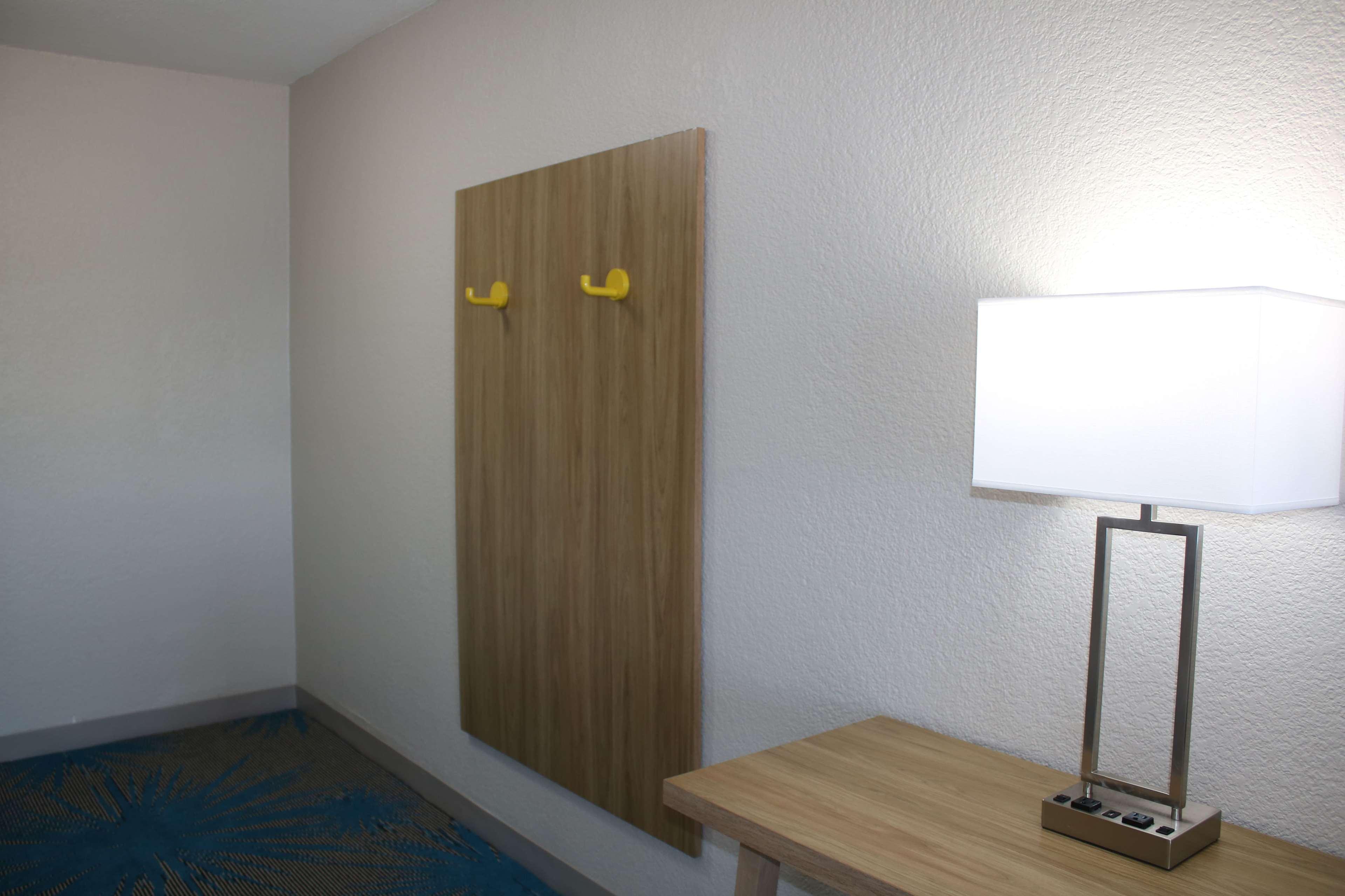 Days Inn By Wyndham Waco University Area Zewnętrze zdjęcie