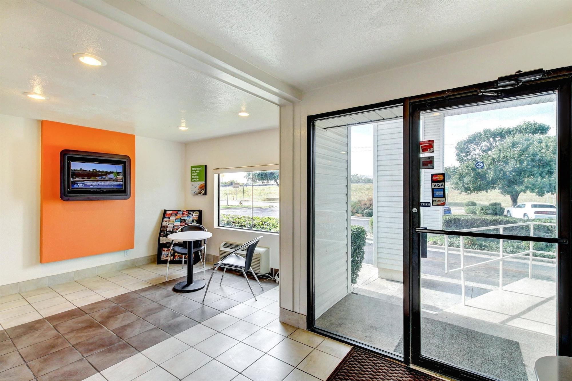 Days Inn By Wyndham Waco University Area Zewnętrze zdjęcie