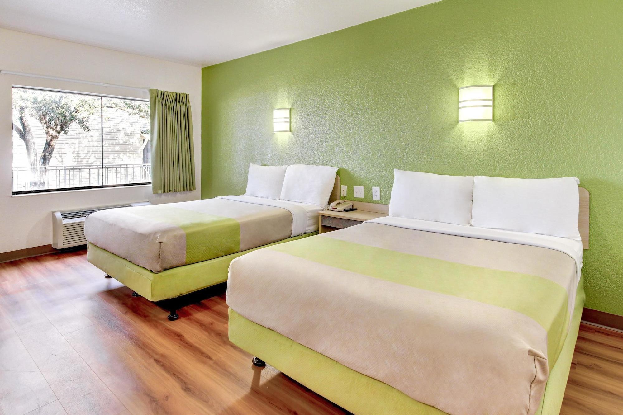 Days Inn By Wyndham Waco University Area Zewnętrze zdjęcie