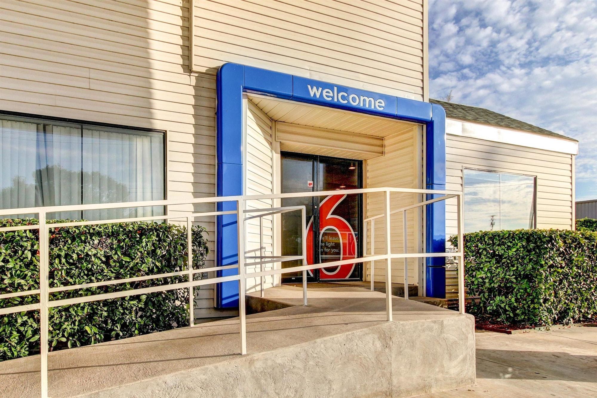 Days Inn By Wyndham Waco University Area Zewnętrze zdjęcie