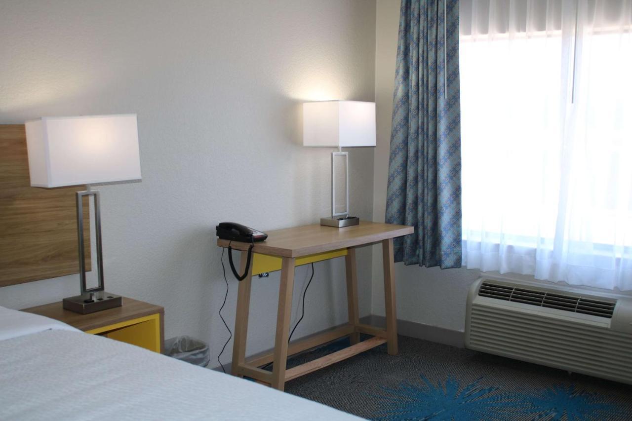 Days Inn By Wyndham Waco University Area Zewnętrze zdjęcie