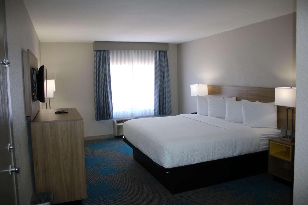 Days Inn By Wyndham Waco University Area Zewnętrze zdjęcie